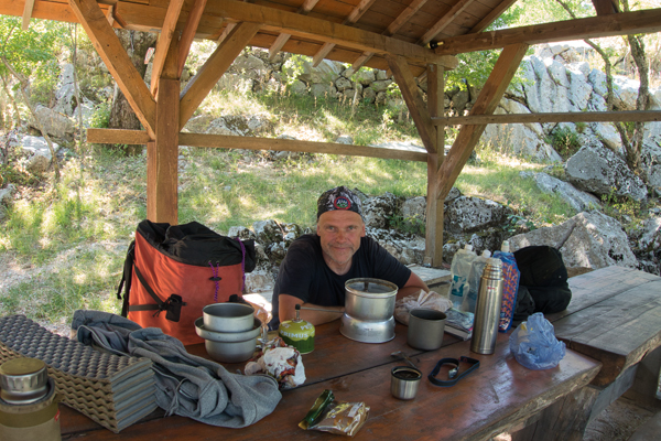 HR2020-A0085.jpg HR2020-A0085.jpg