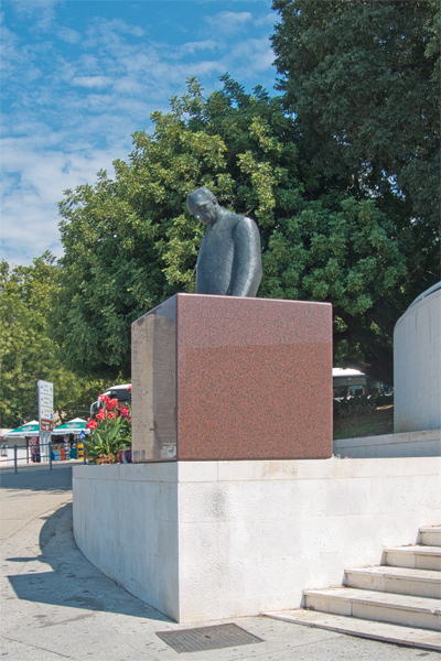 HR2020-A0095.jpg HR2020-A0095.jpg